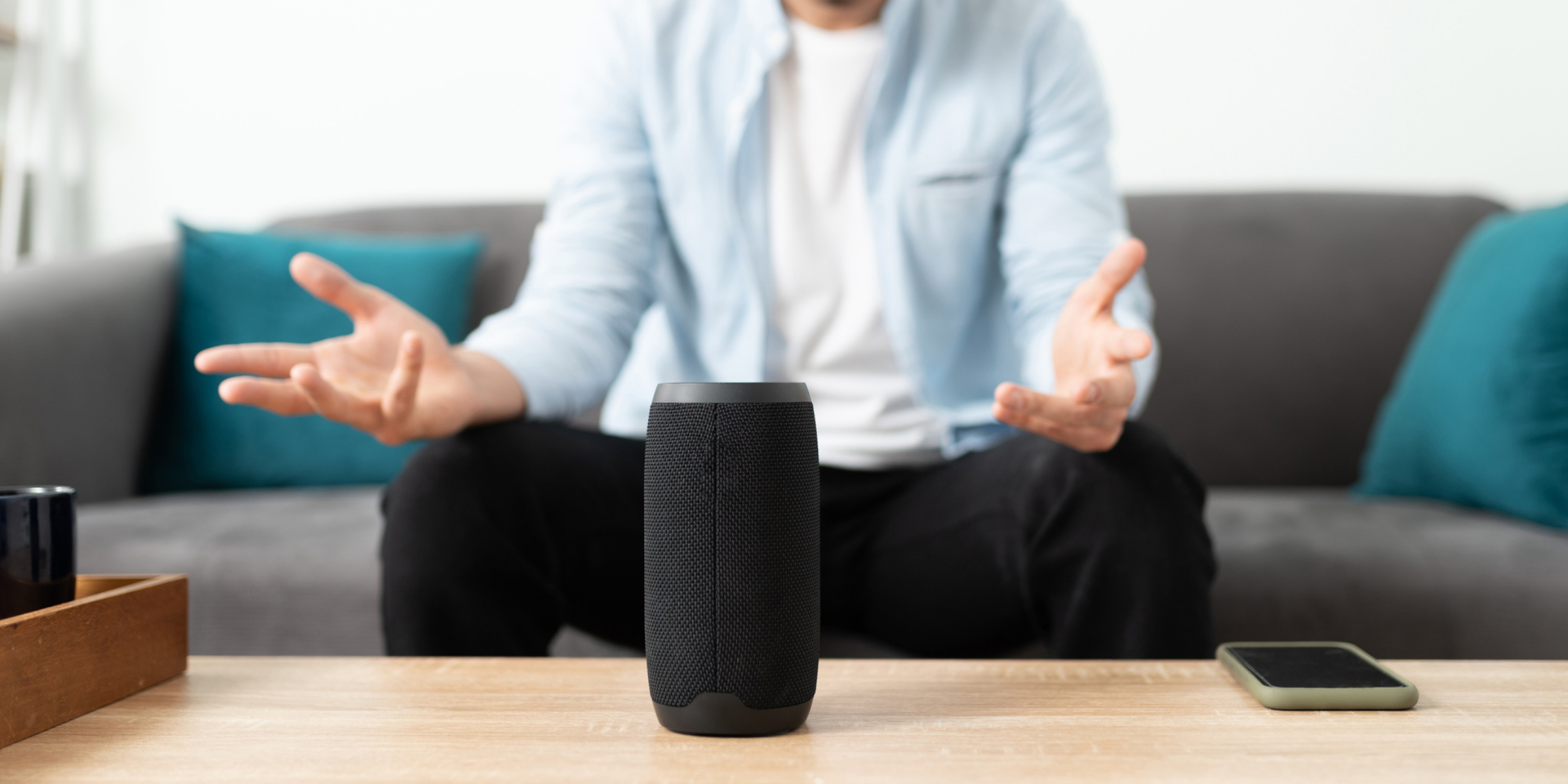 what is a smart speaker